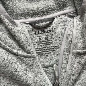 Women’s LL Bean size Medium Full Zip Up